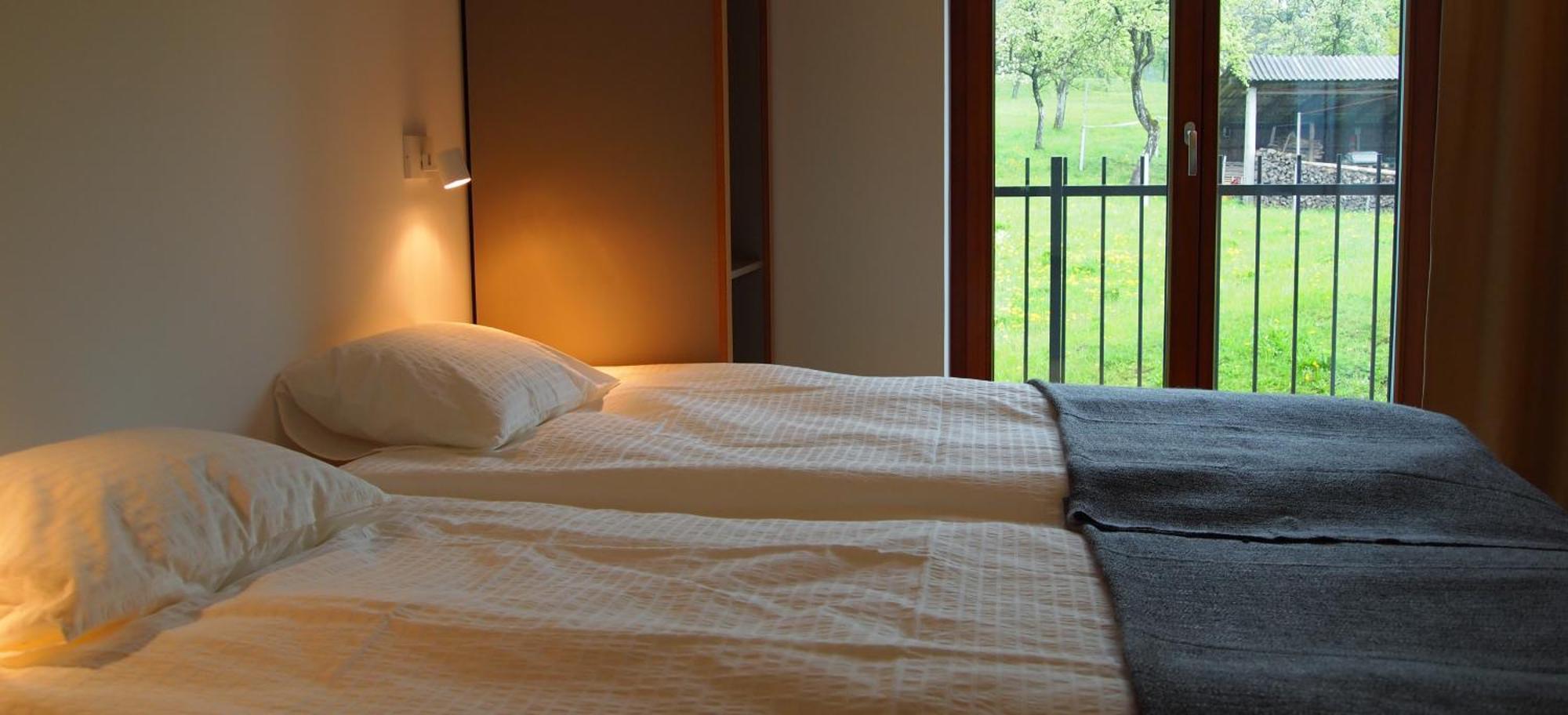 Bed & Breakfast Base Camp Križe Екстериор снимка