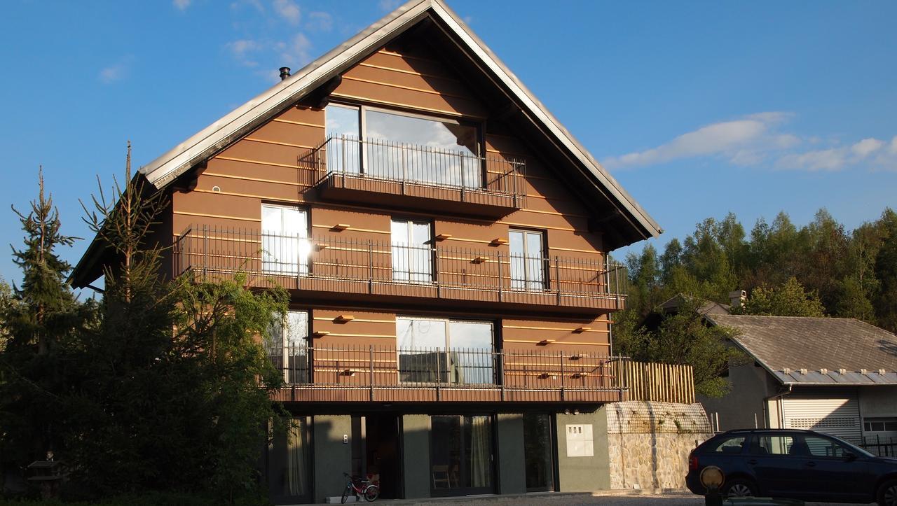 Bed & Breakfast Base Camp Križe Екстериор снимка